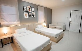 โรงแรมบุญศิริบูติกโฮเทล